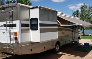 "The Manster" 2006 Fleetwood RV Bounder 36Z