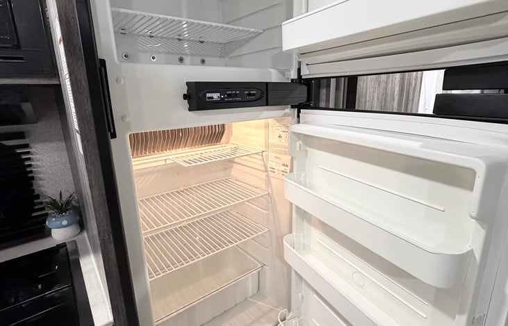 Ice cold fridge and freezer