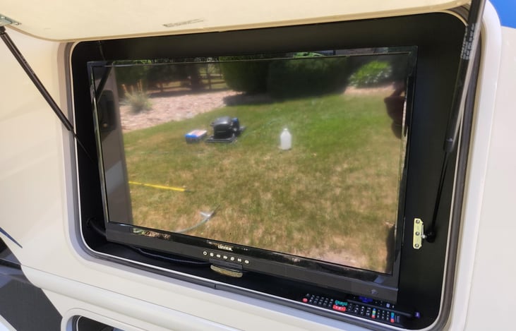 Outdoor TV with Roku to Watch TV under the Awning