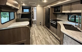 Grand Design Imagine XLS 23BHE basically new!