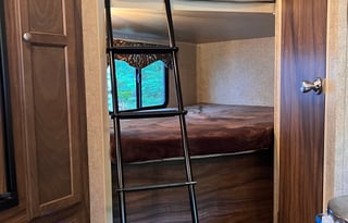 Sporty  Show Stopper