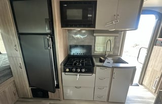 2022 Winnebago Micro Minnie Winnie MM1808FBS