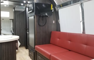 2019 Airstream International Signature