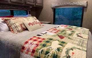 Unlimited Miles - Bunk Beds - 5 TVS - Sleeps 10-12