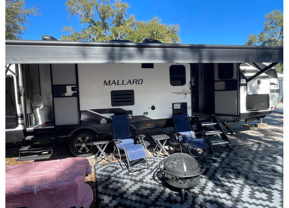 Travel Trailer rentals in Chicago