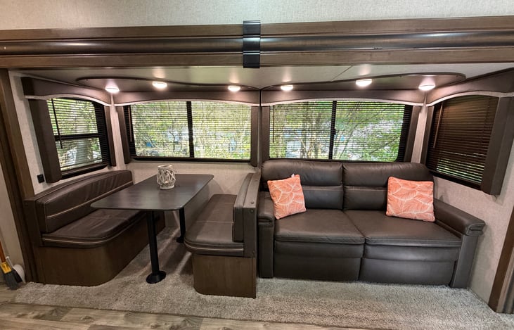 Dining area and living room. Both fold out for extra sleeping