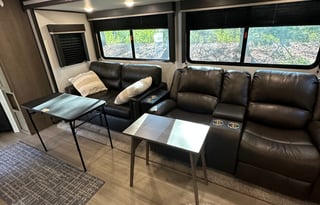 Keystone Hideout 29DFS Bunkhouse