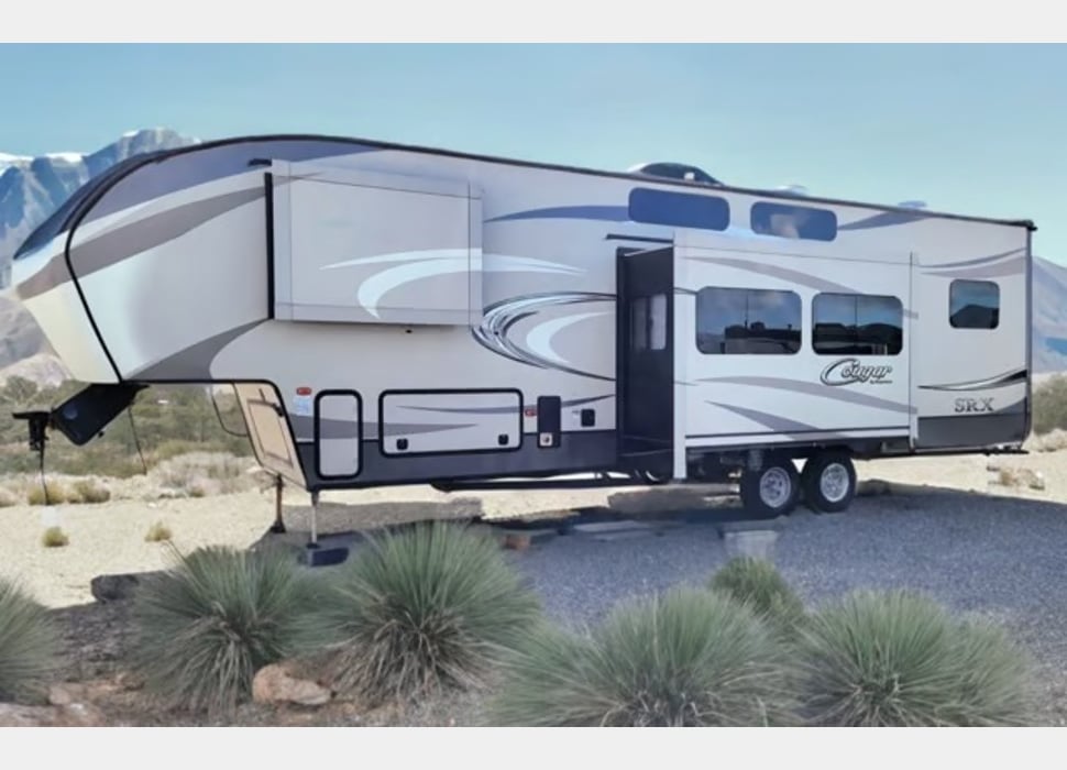 Fifth Wheel rentals in Phoenix