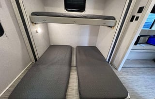 Pocono Camping: Big Family, Zero Hassle!!