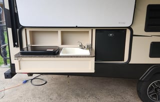 2017 Winnebago Minnie 2455 BHS