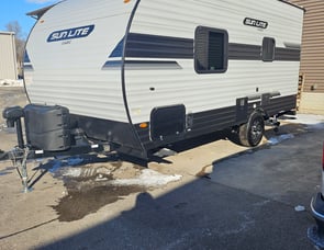 Sunset Park RV Sun Lite 18RD