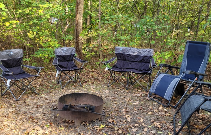 lots of seating to gather around the fire