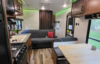 2017 Jayco - Sleeps 8- Delivery Available