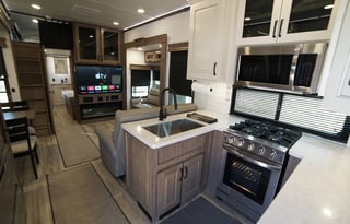 2024 Alliance Paradigm 395DS Paradise on Wheels