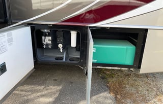 2022 Fleetwood RV Bounder 33C (Brand New)