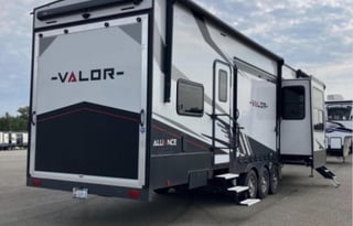 2022 Alliance RV Valor 42V13