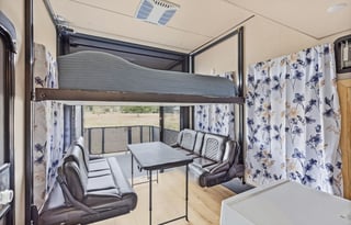 2018 Grand Design Momentum 351M ( Delivery Only)