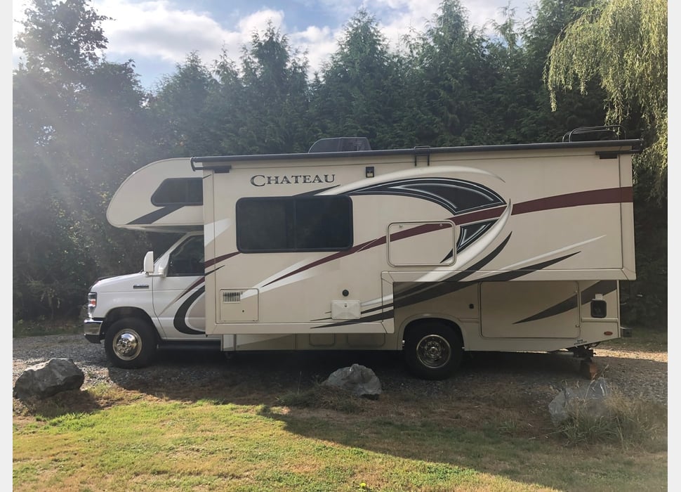 Class C Motor Home rentals in Woodinville