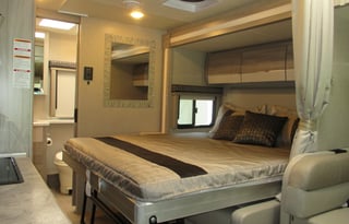 2021 Mercedes Thor Tiburon