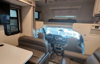 2022 Thor Motor Coach Quantum KW29