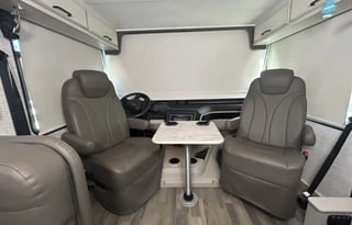 Alante Family Luxury RV - Endless Adventures!  A-1