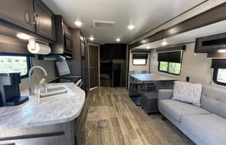 2021 Pet Friendly Bunkhouse