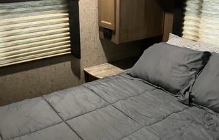 Family RV + Free E-Bike! 2017 Coachmen 27QB