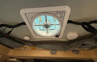 "WanderPop" - Luxury Off Grid Noovo Camper Van