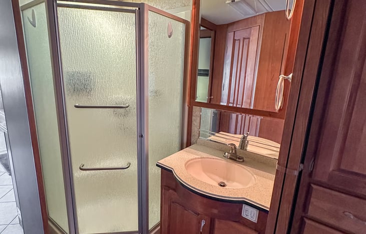 Your massive shower has a huge amount of headroom, even the tallest of guests (I'm 6'3) will be able to enjoy a spacious and comfortable shower with ample headroom.