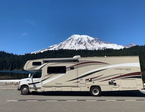 Coachmen RV Leprechaun 310BH Ford 450