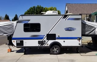 GOES WHERE OTHER RVs CAN’T ONLY 3950lbs & 18ft