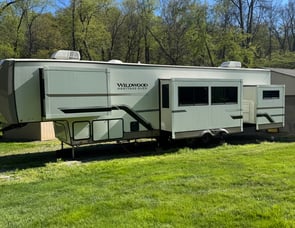Forest River RV Wildwood Heritage Glen 353BED