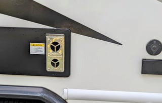 WELCOME TO RV LIVING RENTAL