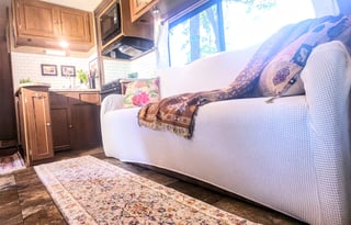 George and Harriett 's  Happy Leprechaun