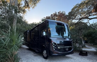 Bon-Bon - The Luxury Getaway RV