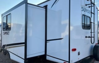 2023 Keystone Sunset Trail *Delivered to You!*