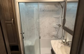 Luxe 2021 Cougar Cove 5th Wheel