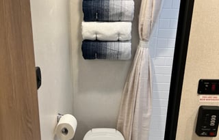 (Holiday Special) PrimeTime Avenger Bunkhouse 26BK