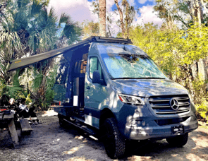 Entegra Coach Launch 19Y