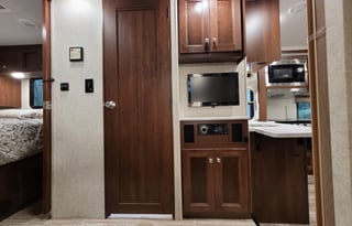 2019 Forest River RV Sunseeker LE 2850SLE Ford