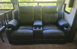 Coastal Couples Dutchmen Atlas Fifth Wheel