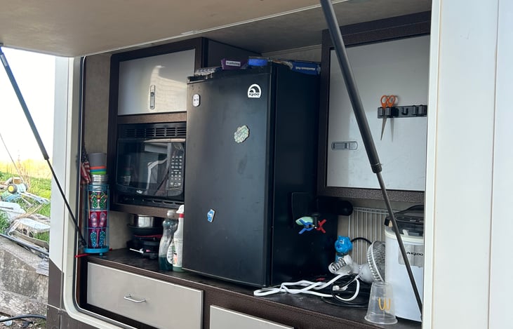 Outdoor kitchen, no water access.