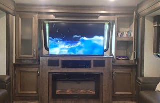 The Gypsea - 2019 Keystone Montana HC 375FL