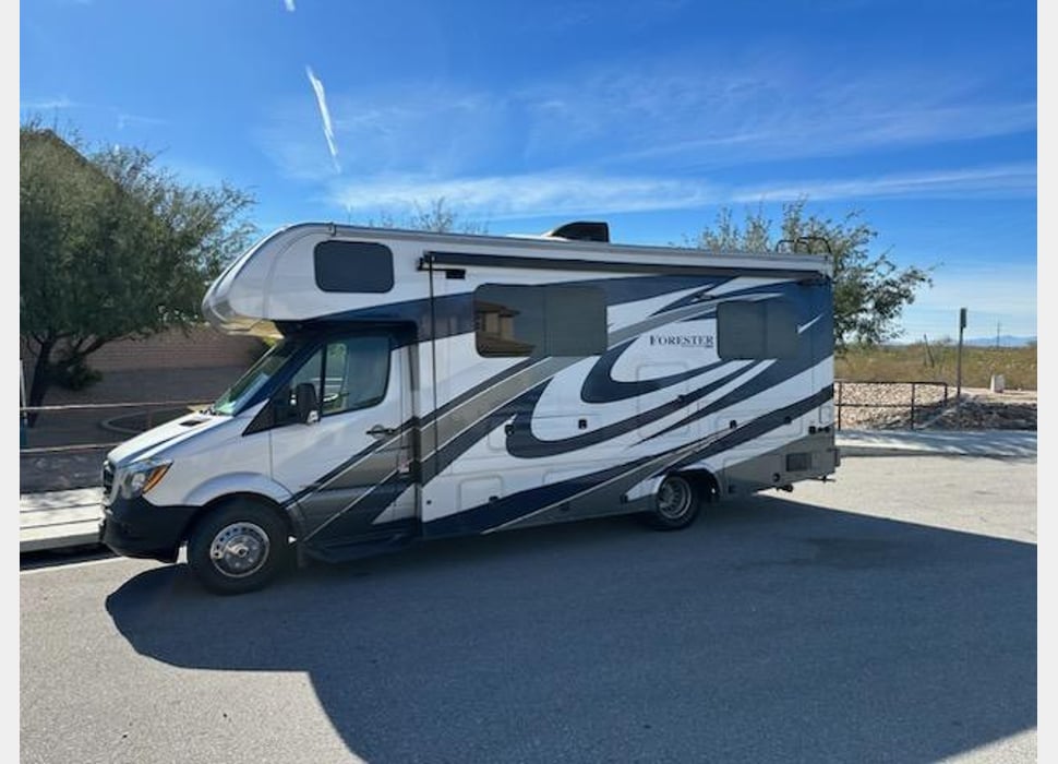 Class C Motor Home rentals in Catalina