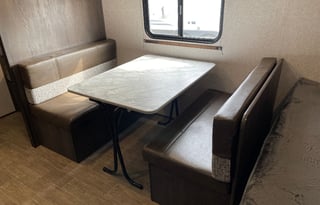 2022 Coleman Lantern LT 17B, Light and easy to tow