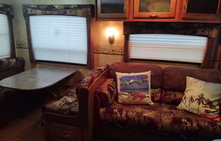 Soar in our Eagle 5th wheel