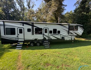Heartland Cyclone 4007