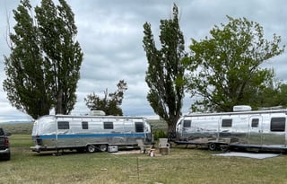 Silver Stays 1990 Airstream RV excella 1000
