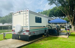1998 Fleetwood RV Flair 31S
