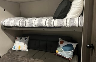 2021 Venture RV SportTrek ST332VBH